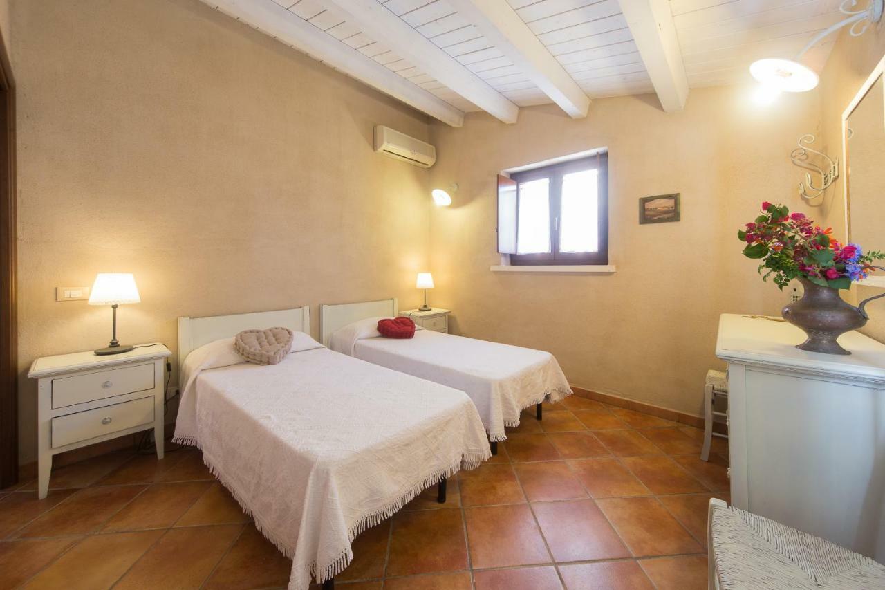 Casale Del Coccio Pension Scicli Buitenkant foto