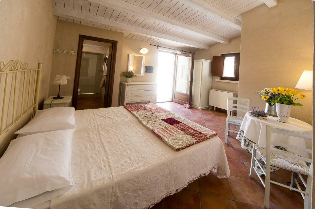 Casale Del Coccio Pension Scicli Buitenkant foto